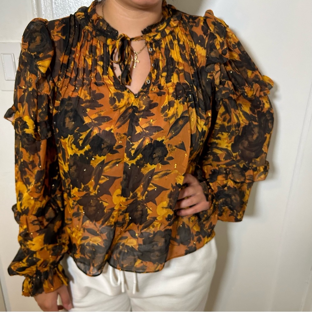 Thread & Dot leaf puff sleeve blouse